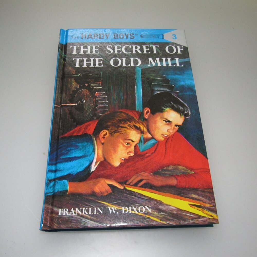Hardy Boys #3 The Secret of the Old Mill Hardcover – Franklin W. Dixon – Classic